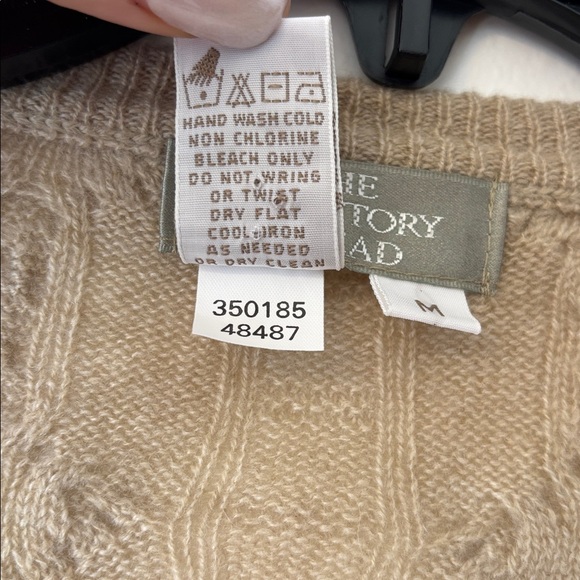 The Territory Ahead Tan Cable Knit Cashmere Tie Front Sweater medium - Picture 4 of 5